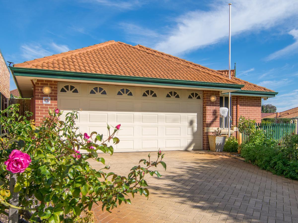 Ascot On Swan Bed & Breakfast Perth Exterior photo